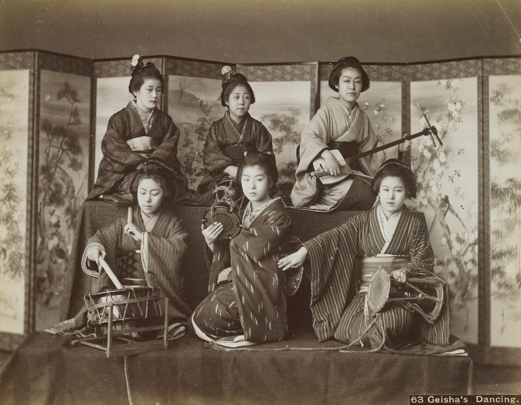 Six young women wearing traditional